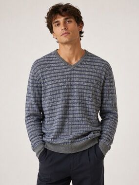 Hickey Freeman Blue and Gray Striped V-Neck‎ Sweater